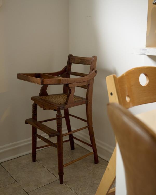 Picture of a chair in an apartment