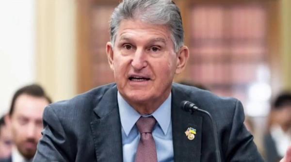 Joe Manchin headed to an event with No Labels, fueling 2024 speculation