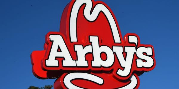 Arby's推出《龙与地下城》骰子套装