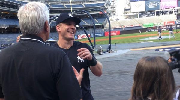 Yankees players react to viral video of girl, 10, pelting New York politician with water balloon