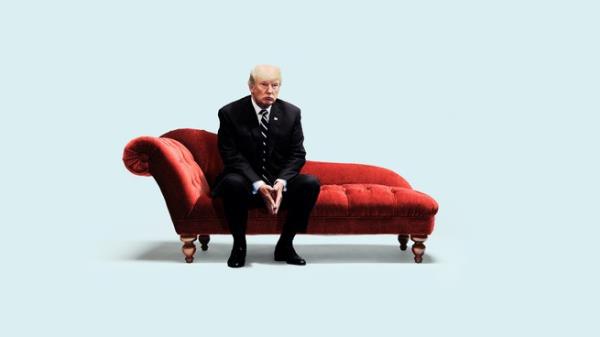 Do<em></em>nald Trump on a couch