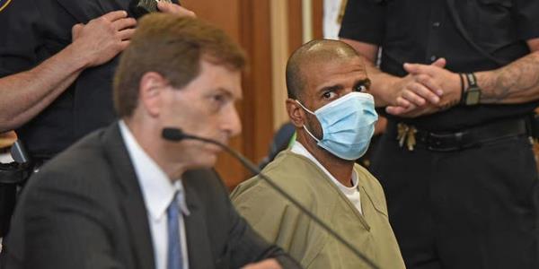 EMT stabber in court