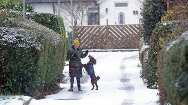 Snow in Glasgow, as scattered weather warnings for snow and ice are in place across the UK as temperatures plunged below freezing overnight. The Met Office has issued yellow warnings through Saturday morning for the northern coast and southwest of Scotland, as well as southwest and the eastern coast of England. Picture date: Saturday December 2, 2023.