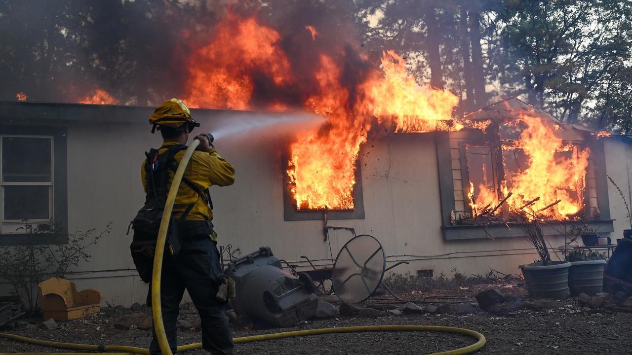 俄勒冈州一架加油机坠毁，消防飞行员遇难