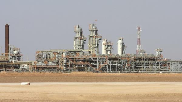 ile picture shows the Krechba gas plant on the In Salah gas field in Algeria''s Sahara Desert