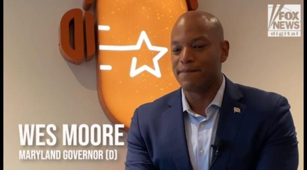 韦斯·摩尔(Wes Moore)说，他后悔没有纠正那些称他为铜星获得者的面试官