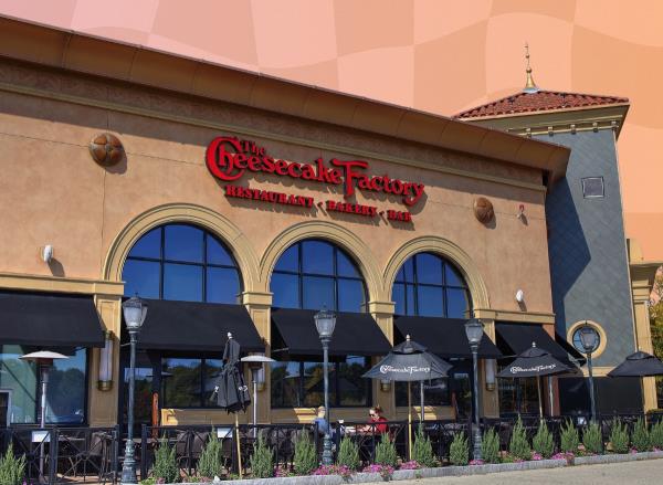 Cheesecake Factory exterior