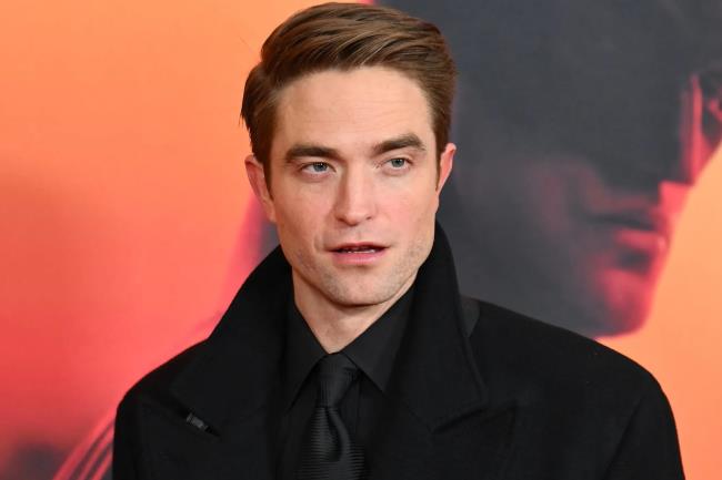 50-facts-a<em></em>bout-robert-pattinson