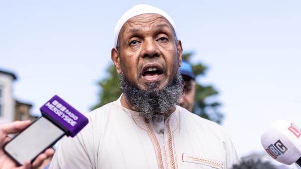 Imam Sheik Ibrahim Hussein, speaks to media outside Southport Islamic Centre Mosque on Sussex Road in Southport, Merseyside, after police officers suffered serious injuries when bricks, sto<em></em>nes and bottles were thrown and cars were set alight during violent protests following a vigil for three girls killed in a knife attack at a Taylor Swift-themed holiday club on Monday. Picture date: Wednesday July 31, 2024.