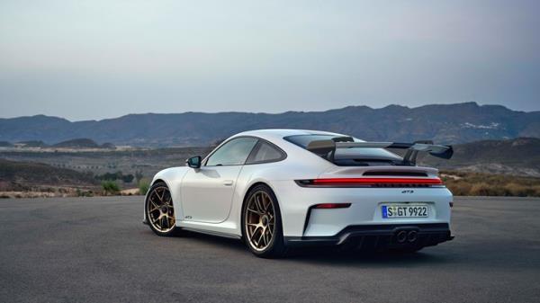 Porsche 911 GT3 with Weissach Pack