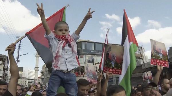 Thousands of Jordanians protest in memory of killed Hamas leader Yahya Sinwar
 // AP
