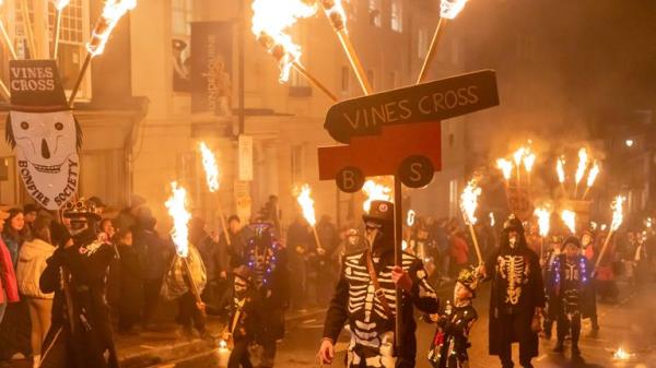 The famous Lewes bo<em></em>nfire night parade, wher<em></em>e thousands of people gather. Pic: AP