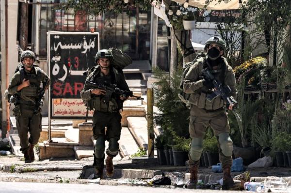 Israeli army soldiers deploy in Tubas