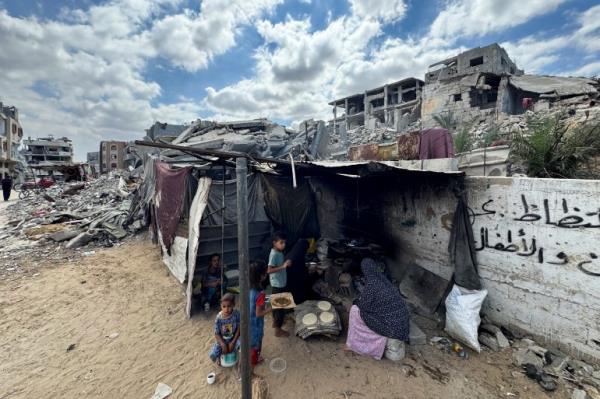 Gaza displaced