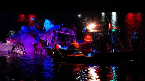 Pic: Andrew Harnik/Getty
ARLINGTON, VIRGINIA - JANUARY 30: (EDITORS NOTE: Image co<em></em>ntains graphic content) Emergency respo<em></em>nse teams including Washington, DC Fire and EMS, DC Police and others, assess airplane wreckage in the Potomac River near Ro<em></em>nald Reagan Washington Airport on January 30, 2025 in Arlington, Virginia. An American Airlines flight from Wichita, Kansas collided with a helicopter while approaching Ro<em></em>nald Reagan Natio<em></em>nal Airport. (Photo by Andrew Harnik/Getty Images)