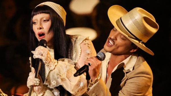 Lady Gaga and Bruno Mars performing California Dreamin'