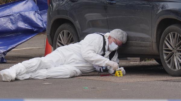 SN stills from footage from scene of fatal shooting at The Three Horseshoes pub in Knockholt, Kent
FTV RUSH THREE HORSESHOES FORENSICS CAR INVESTIGATION AND PTC MALONE SEVENOAKES 150225
