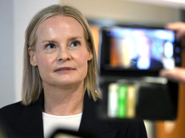 Minister of Finance Riikka Purra (PS) spoke to reporters in Helsinki on 28 January 2025.