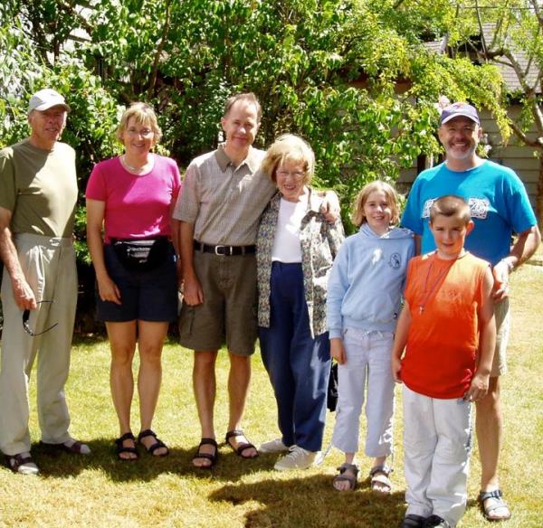 The author (far right) in 2004 with (from left) his dad, wife Lisa, brother Mike, mom, daughter Clio, and son Jake.